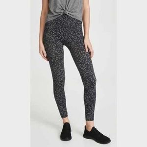 Spanx Look at Me Now‎ Seamless Leggings-Black Gray Animal Print